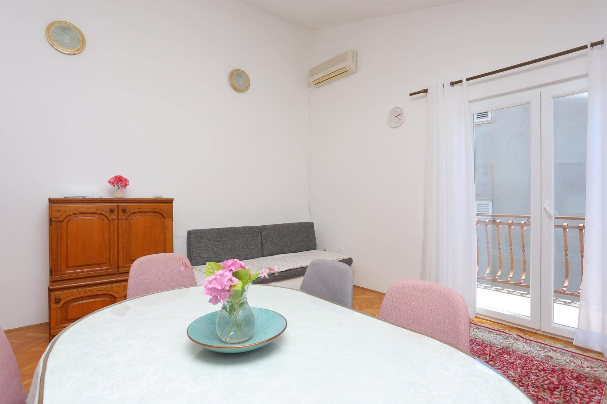 Apartments With A Parking Space Podstrana, Split - 17586 Room photo