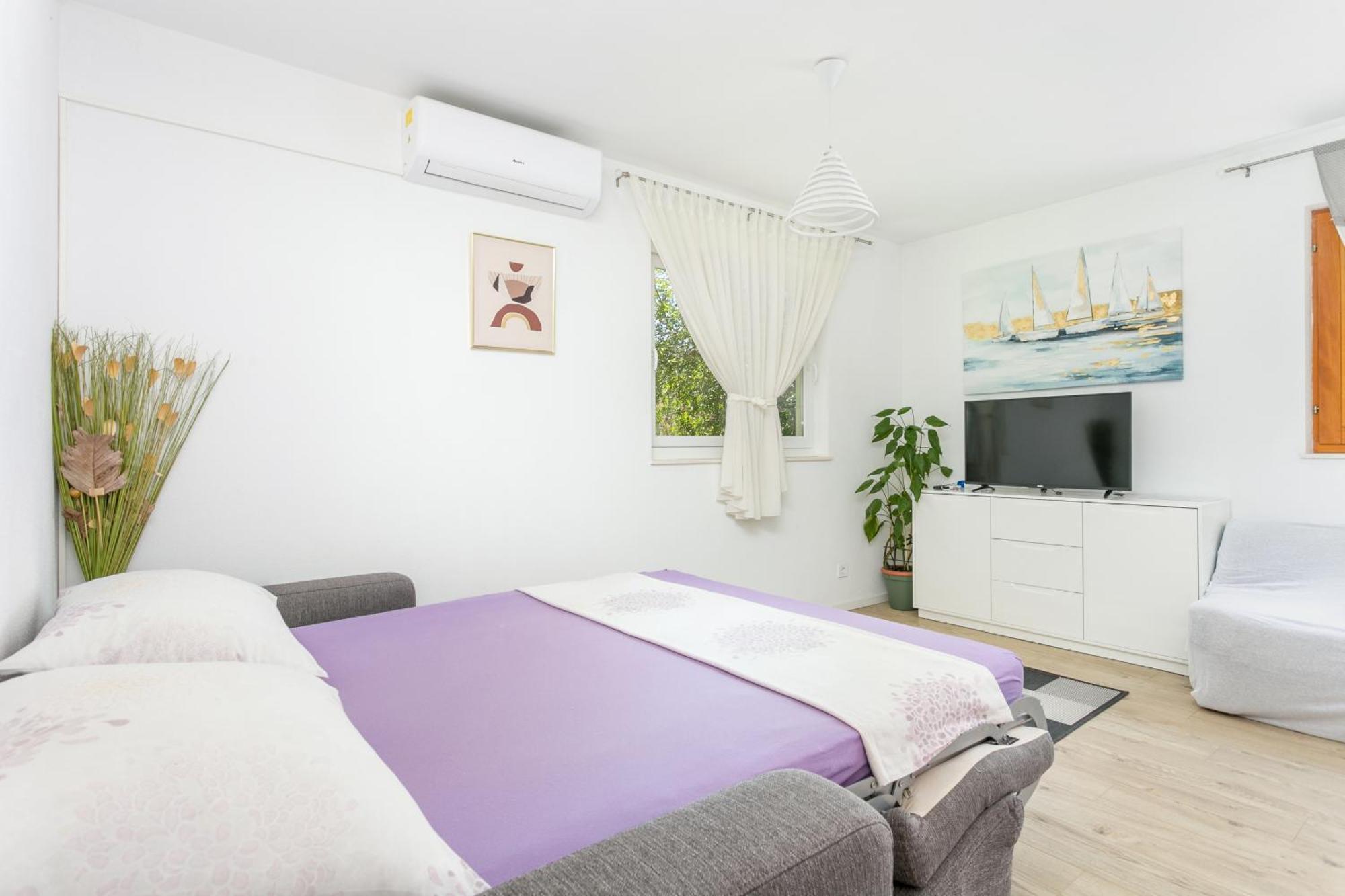 Apartments With A Parking Space Podstrana, Split - 17586 Room photo