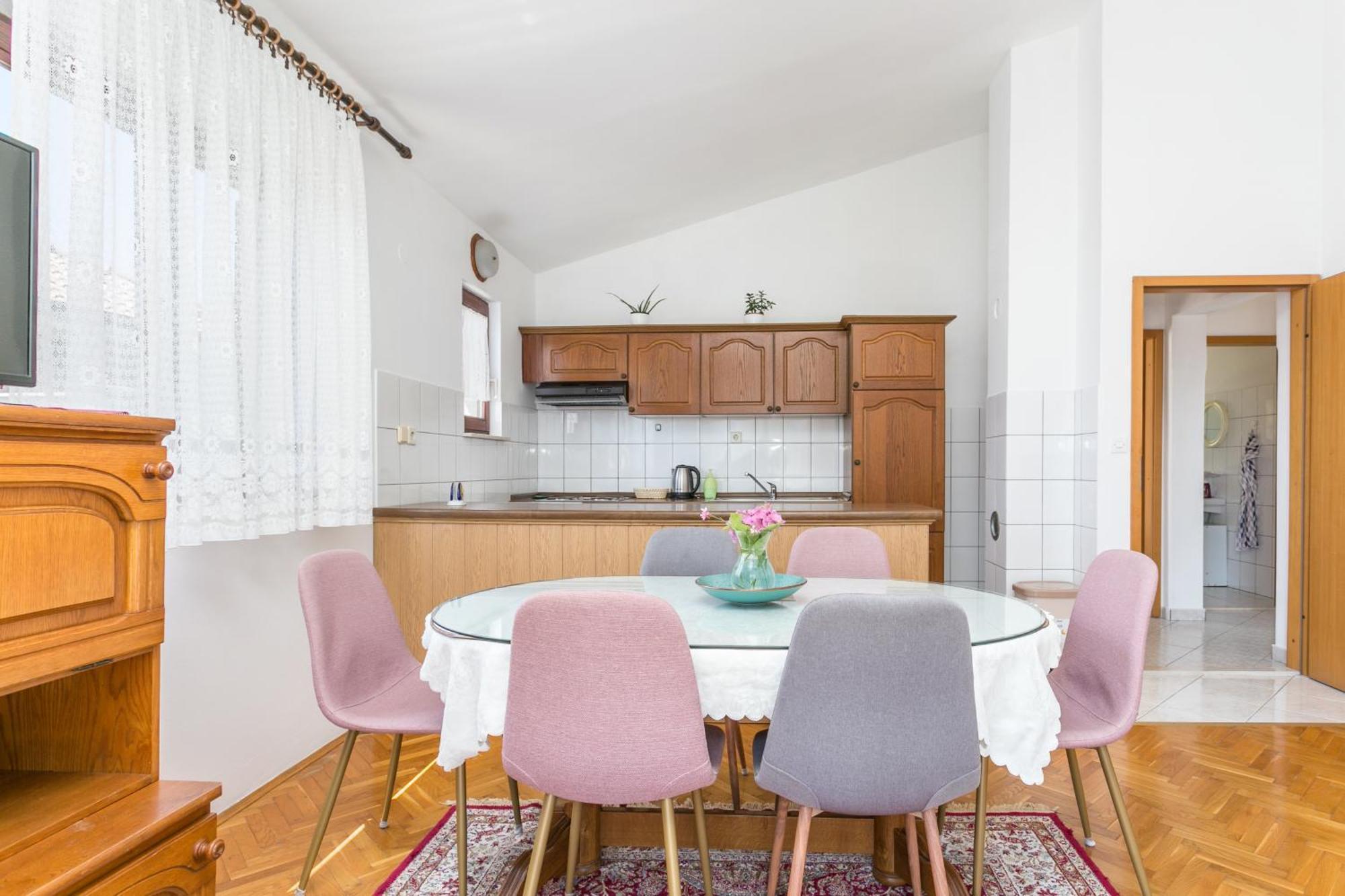 Apartments With A Parking Space Podstrana, Split - 17586 Room photo